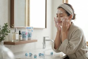 なぜカプセル粉末なのか。「suisai」のW酵素が角栓汚れを的確にオフするロジック