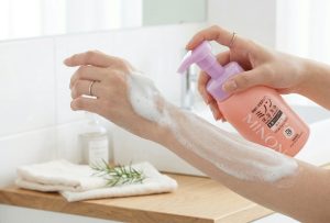 Experience:編集部推奨・低摩擦な「撫で洗い」のすすめ